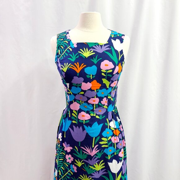 Vintage sleeveless navy floral maxi dress with bold pattern - fits like s/m - Picture 4 of 6
